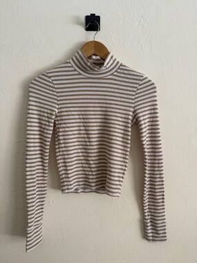 Long sleeve striped top